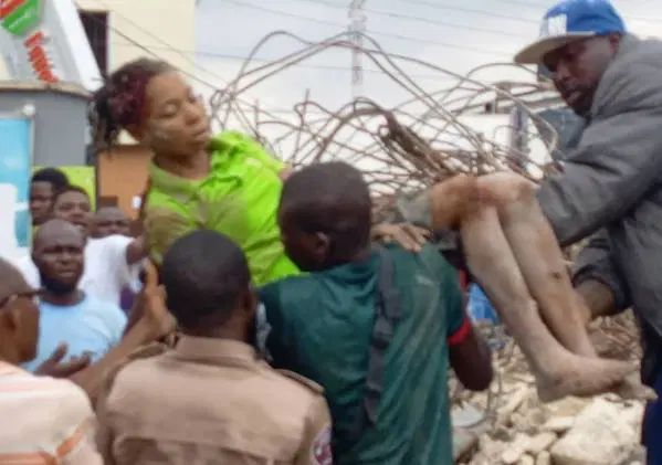 UPDATE: 9 Rescued In Lagos Building Collapse