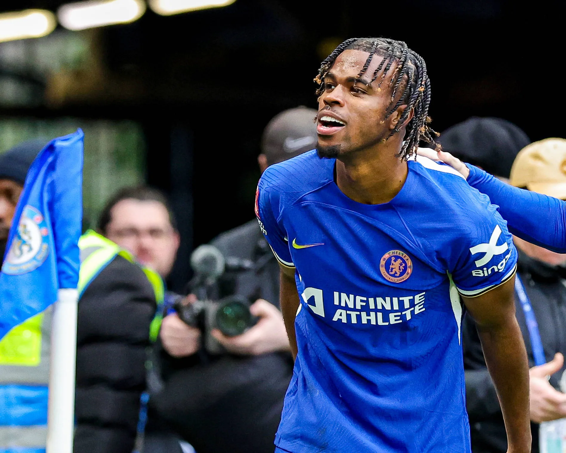 Photo of Chukwuemeka Joins Dortmund as Chelsea Target López