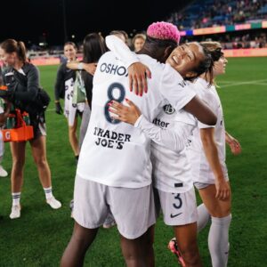 Asisat Oshoala honoured by Bay FC at PayPal Park
