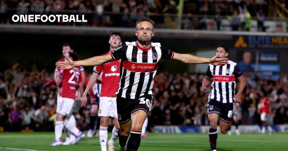 Photo of EFL Cup: United Humiliated by Fourth-Tier Grimsby in 12–11 Penalty Shocker