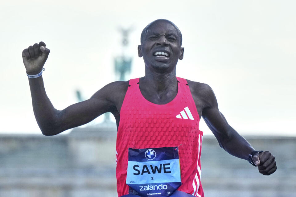 Photo of Kenya’s Sawe Wins Berlin Marathon to Become Ninth-Fastest in History