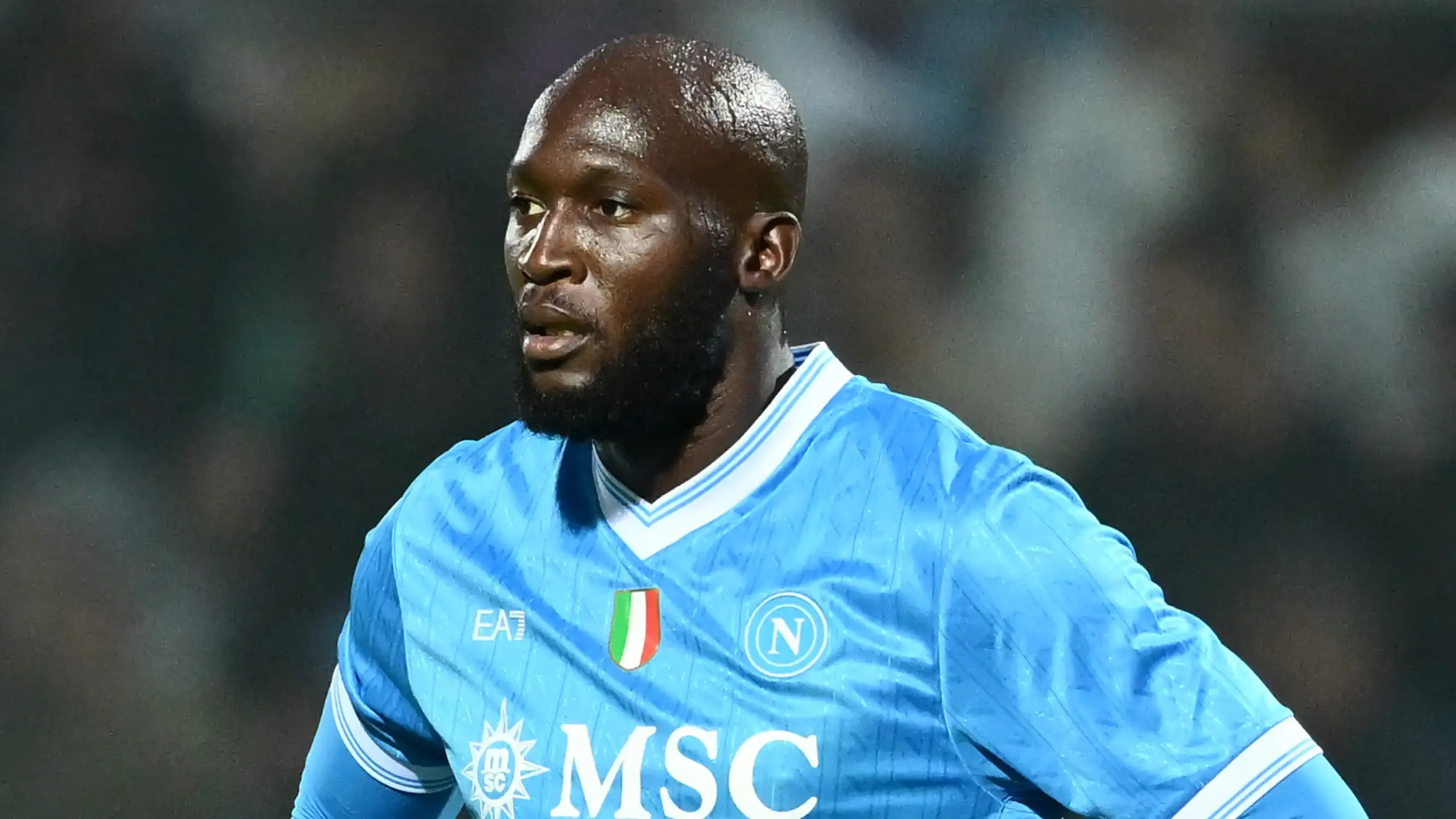 Photo of Romelu Lukaku Mourns Father Amid Injury Setback