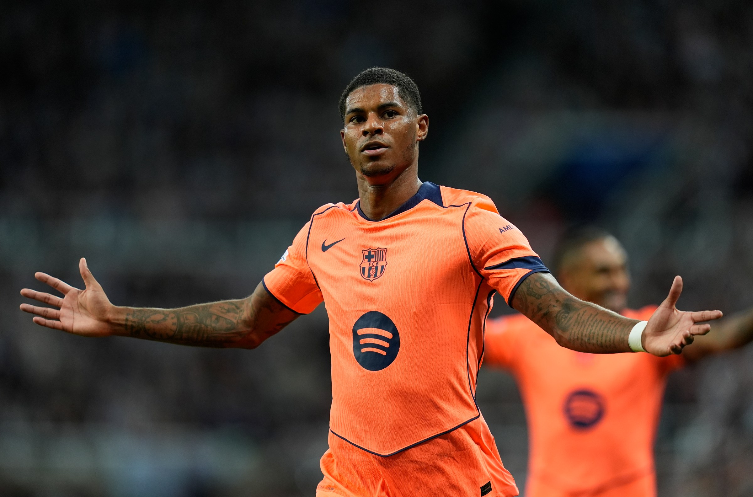 Photo of Marcus Rashford Equals Messi Record With His Champions League Double