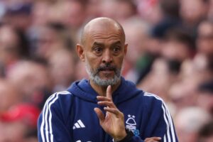 Nuno Espirito Santo in coaching action for Nottingham Forest
