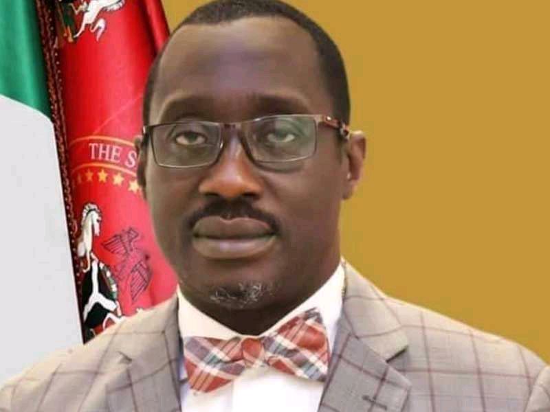 Cross River Senator Agom Jarigbe Defects from PDP to APC