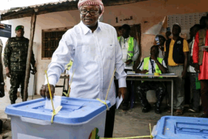 AFP 20251123 84W22MF v4 MidRes GbissauVote 1024x683 1 678x3811 1