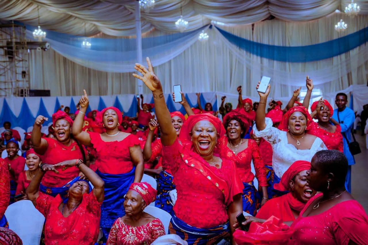 Delta Widows Hail Oborevwori for Paying October Stipends