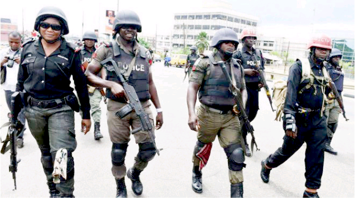 Photo of Police Disrupt New Year Chaos in Asaba, Arrest 43 Suspected Hoodlums