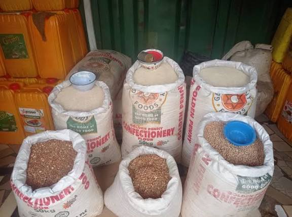 Photo of Prices of Garri, Beans and Others Reduced as Nigeria’s Inflation Rate Falls to 15.15%