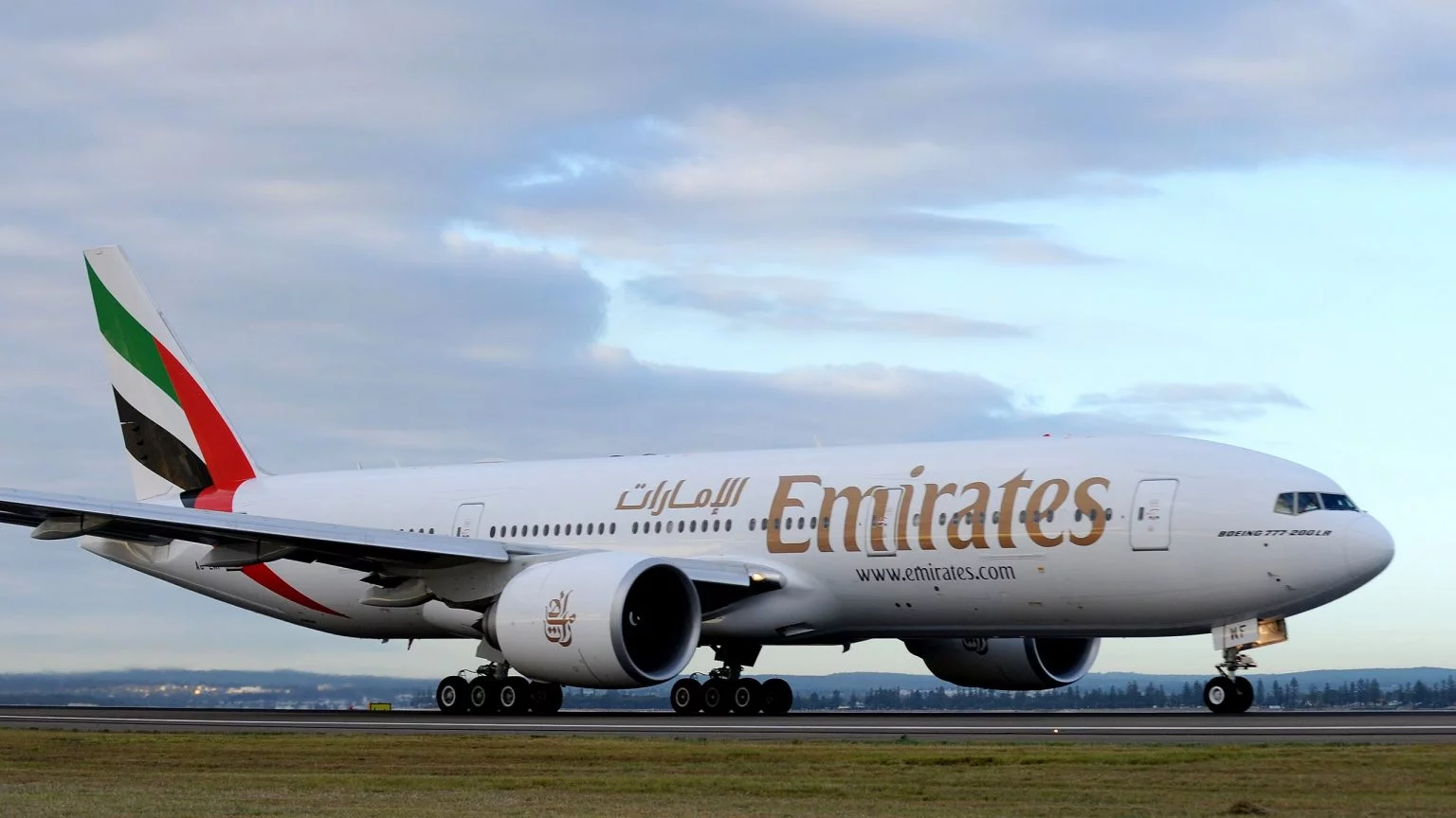 Emirates Suspends All Dubai Flights Indefinitely