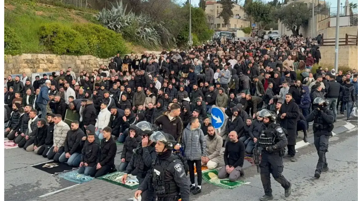 Israel Bars Eid Prayers at Al-Aqsa Mosque Amid Rising Tensions