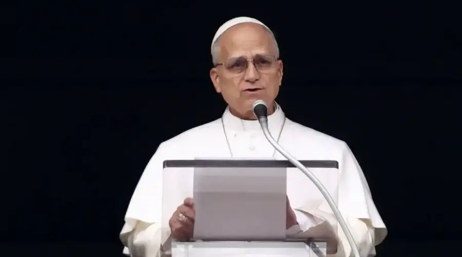 Pope Leo XIV Condemns Trump’s Threat Against Iran, Calls for Peace